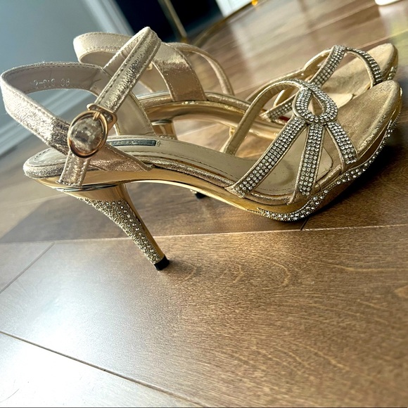 Fancy heels size 38 - Picture 1 of 2